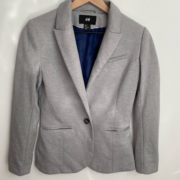 H&M gray blazer, size 6 - Picture 5 of 10